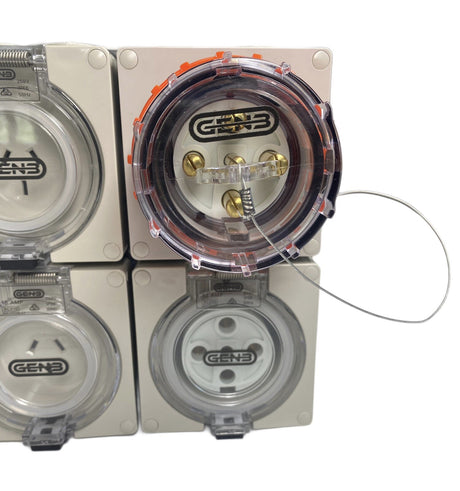 Portable Power board adapter 32 Amp 3 phase 5 pin to 6 x 15A and 6 x 10A Outlets