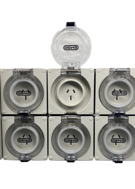 Portable Power board adapter 32 Amp 3 phase 5 pin to 6 x 15A and 6 x 10A Outlets